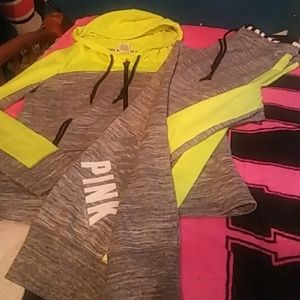 Pink outfit marled/neon yellow